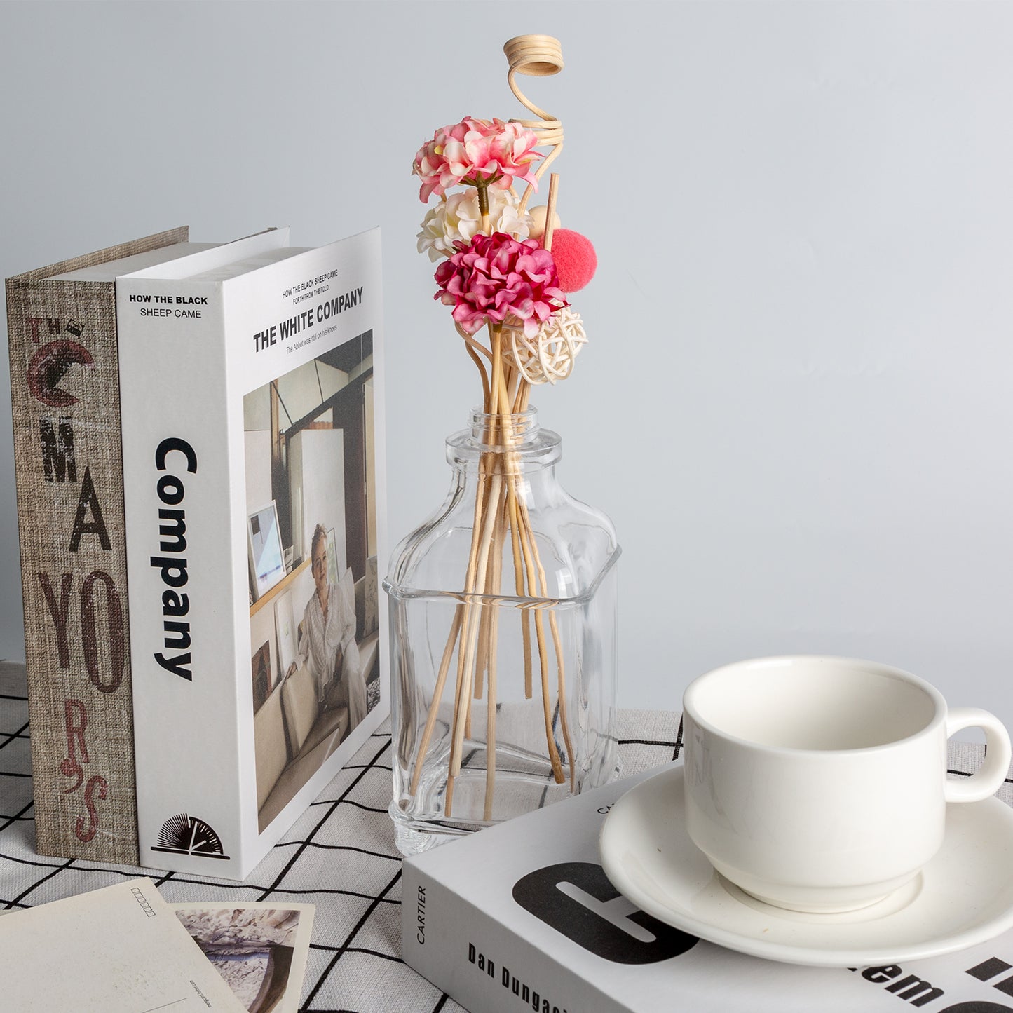 Bâtonnets Diffuseurs avec Fleurs d’Hortensia – Parfum Sans Flamme & Déco Minimaliste (Lot de 10)